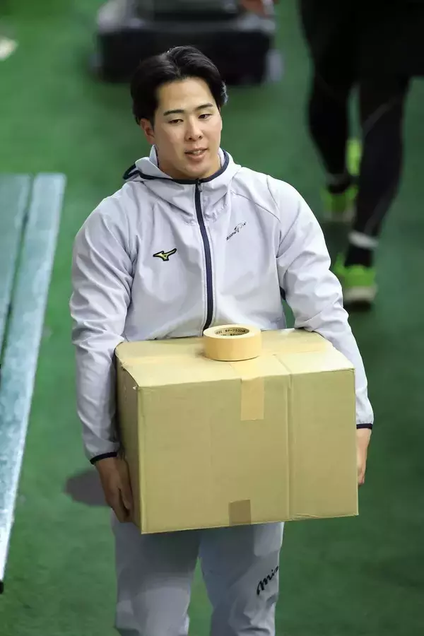 【巨人】ドラフト５位・小浜佑斗が新人合同自主トレを終え「姿勢で見せられた部分もあると思う」