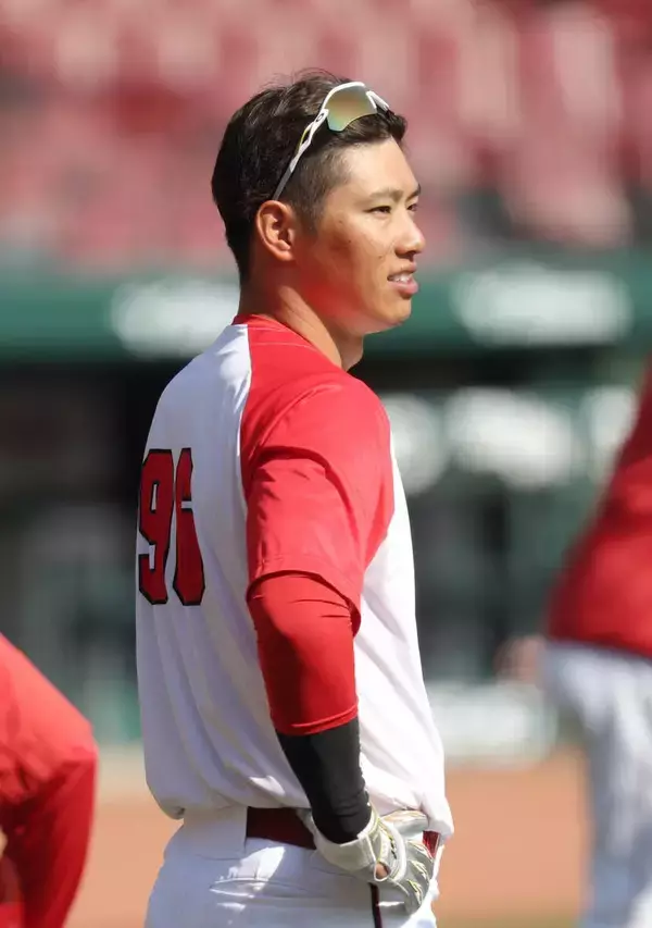 【広島】中村奨成が１軍復帰へ“３軍調整”から２軍５試合を経て…約２０日ぶり「まだ１００試合ぐらいある」佐々木泰も１９日のＤｅＮＡ戦から昇格　２軍７試合で打率．３４５