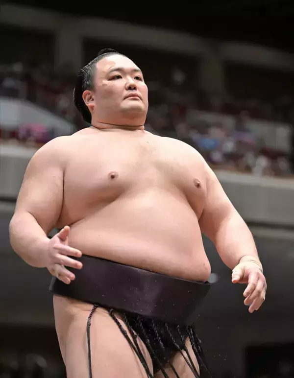 朝乃山が休場　師匠の高砂親方「腫れていて四股も踏めない」１１日目に足の親指負傷　　再出場の可能性も
