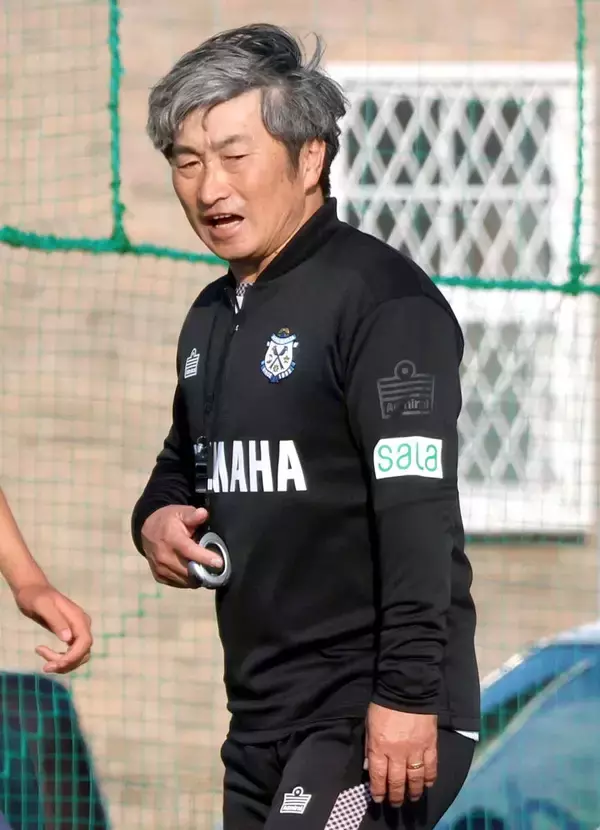 ジュビロ磐田Ｕ―１８の安間貴義監督がＵ―２１の指揮官兼任　８月にＵ―２１Ｊ リーグ開幕　「ジュビロ磐田の未来を創っていきたい」」