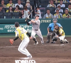 【巨人】泉口友汰が４回１死でチーム初安打　打線は１０連敗中の阪神・才木に苦戦
