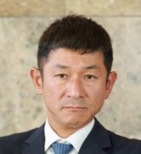 【Ｍ―１】粗品と“バトル”の笑い飯・哲夫、審査員で登場「話題の人、今、注目の人やから！」「粗品くんには電話で聞いておきましたから」