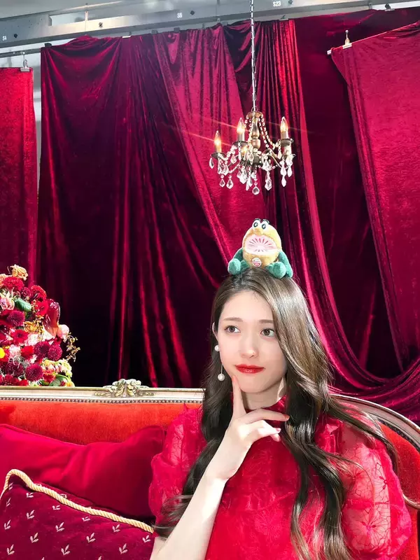 “大食いタレント”松村沙友理が新レシピ紹介「おいしくな～れ！！」の魔法で「さゆキウイ」