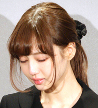 中村雅俊の三女・中村里砂　４月に母・五十嵐淳子さんを亡くしてからの近況明かす「とてつもない量の遺品整理やタスク、父のサポートで生活が一変しました」