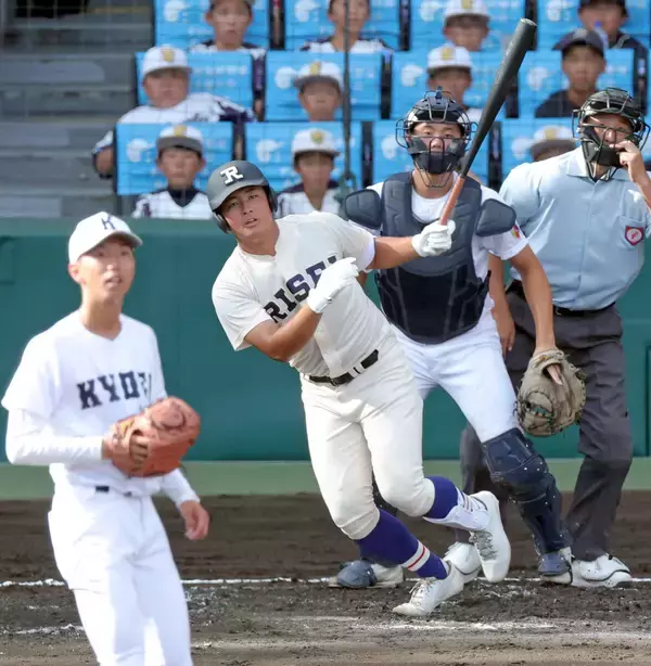 【甲子園】履正社が享栄に競り勝つ　“親子安打”の辻竜乃介、北西華一ら中軸が好投手攻略、エース木村颯は今大会最多１６７球完投　