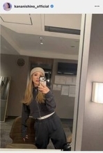 激変が話題の西野カナ、ライブオフショットを公開！