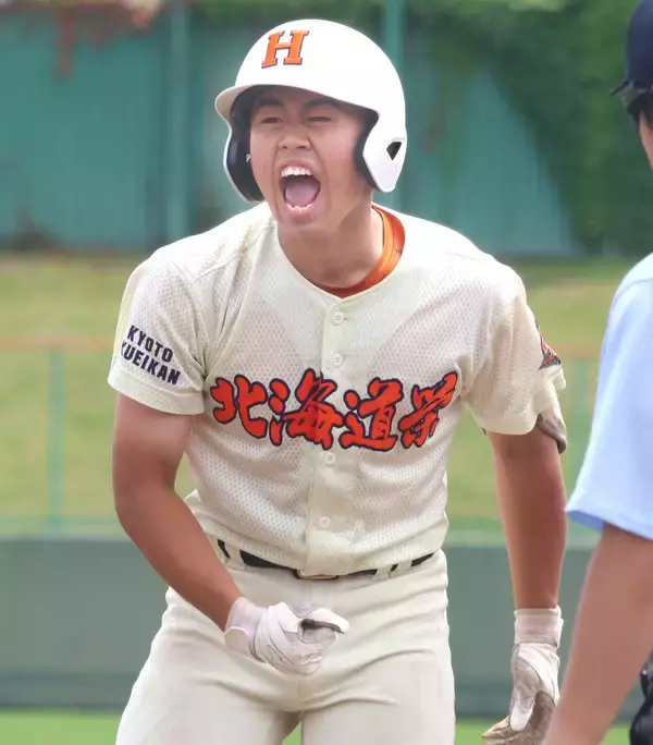 【高校野球】“本拠地移転”の北海道栄が３年ぶり８強　７番・橋場凰太郎が全打点叩き出す