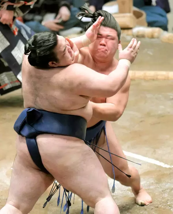 関取最年少２０歳の藤ノ川、気迫あふれる相撲で５連勝　連日の大歓声に「良かった。明日も気合で頑張る」