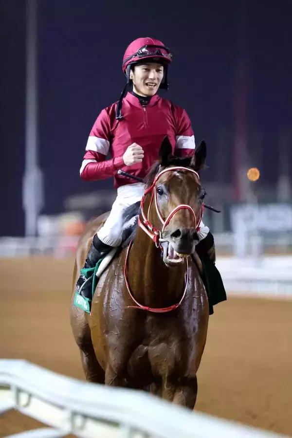 フォーエバーヤングは１６日にドバイへ　招待が届いた僚馬アメリカンステージと移動　シンエンペラーは帰国