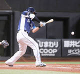 「【西武】正中堅手譲らん！　西川愛也が執念の走塁で内野安打もぎ取り先制」の画像1