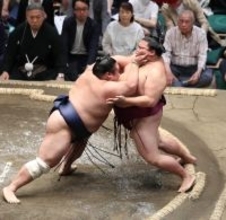 藤凌駕、初の勝ち越しに王手「がむしゃらに前に出た」　トップと１差を守る