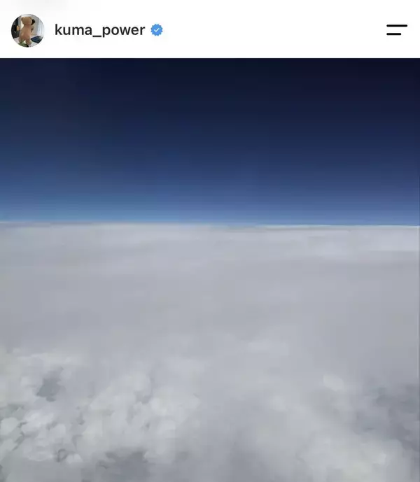宇多田ヒカル　母・藤圭子さんの命日に空の写真を投稿...ファンから「会えたかな」「花束を君に」「特別な気持ちで迎えました」