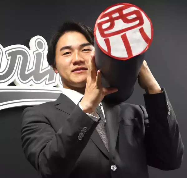 【ロッテ】新人王の西川史礁　初の契約更改で２６００万円増に驚き「ビックリしました（笑）」…４２００万円でサイン