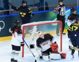 【五輪】アイホ娘、スウェーデンに第２ピリオド終えて０―３…逆転準々決勝進出はさらに難しく