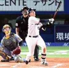 【ヤクルト】赤羽由紘がダメ押しの２号３ラン「いい角度で上がり、風が味方してくれた」