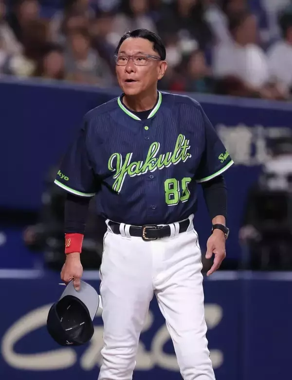 【ヤクルト】３死球を巡り池山隆寛監督が中日・井上一樹監督に謝罪「当ててるのはこっちやからね」握手交わして“わだかまり”一掃