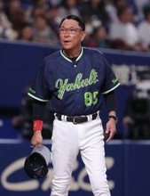 【ヤクルト】３死球を巡り池山隆寛監督が中日・井上一樹監督に謝罪「当ててるのはこっちやからね」握手交わして“わだかまり”一掃