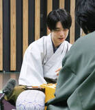 「藤井聡太名人、ストレートの４勝０敗で棋戦４連覇　永世名人にあと１期「重みのある称号」」の画像1