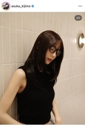 貴島明日香、「久しぶりーに前髪」新ヘアスタイルが可愛すぎる！メガネ姿のオフショに「メロメロ」「何しても似合う」