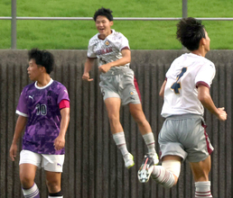 浜松開誠館が３―１で藤枝東倒し４位浮上　吉田暖（はる）が大会初ゴール…高円宮杯Ｕ―１８プリンスリーグ東海