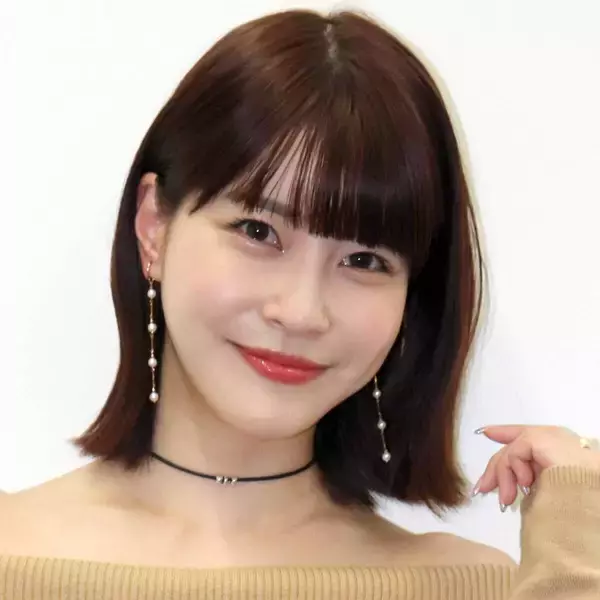 “不倫”ドラマ出演の岸明日香「この名前がトラウマになりそう笑」共演の人気俳優に「羨ましい」新婚女優との３ショット披露