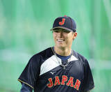 「「万全の準備を」準々決勝・ベネズエラ戦先発の侍ジャパン山本由伸がブルペンで約３０球」の画像1