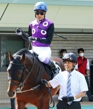 【鎌倉Ｓ】熱視線を集めて国枝栄厩務員と武豊騎手のレジェンドコンビ　「新人だから頼むよ」とあいさつ