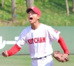【高校野球】倶知安が４８年ぶりの全道大会切符　エース・松田晴人が９回１失点完投　三浦良介監督「お父さん、お母さん『息子、娘たちがやりましたよ』」