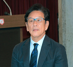 日本ハム・栗山英樹ＣＢＯ「最後にミスターに『高校野球を大事にしなさい』と伝えられた」７イニング制意見交換会に大阪桐蔭・西谷浩一監督らと出席