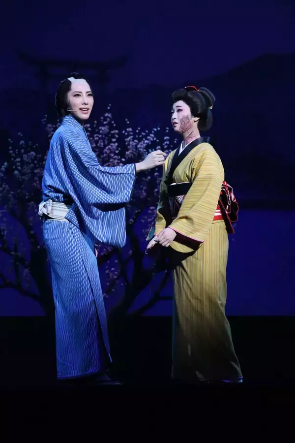 星組男役ホープ・稀惺かずと、注目１０５期生で初の宝塚バウホール主演「浪華人情物語『銀二貫』」開幕　商人の成長を熱演