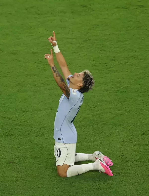 【Ｗ杯】ウルグアイが後半、同点に追いつく　前日は飛行機が遅れるトラブルも