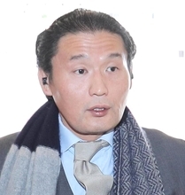 えええっ貴乃花氏？！別人級の全身ショット「イケメン」「何キロ」ネット騒然…一般女性と再婚３年
