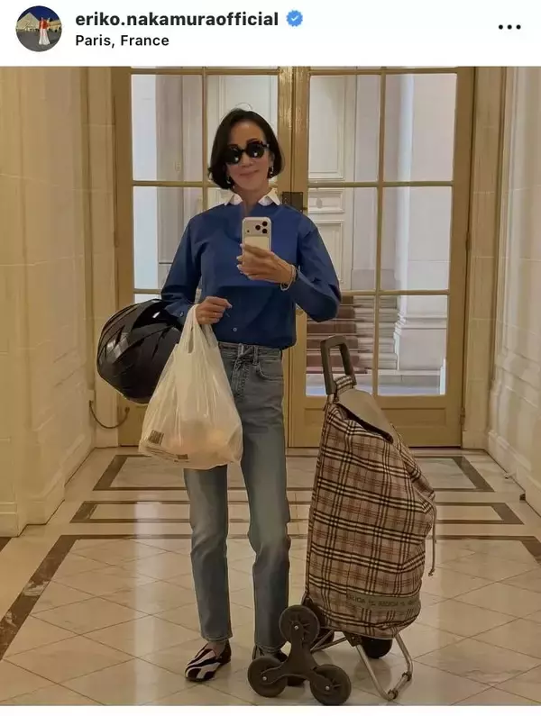 “再々結婚式”で話題の元フジ・中村江里子アナ、美スタイル映える私服姿に絶賛の声「どうすれば…」「こなれ感があって素敵」