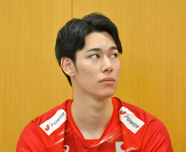 【バレー】日本男子、第１セット落とす　中国に２３－２５　身長差８センチの壁に大接戦　勝って１６年ぶり金メダル王手なるか！？　勝てば決勝は３連覇中のイランと対戦…アジア大会