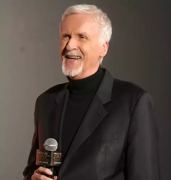 ジェームズ・キャメロン監督、３年ぶり来日　日本の学生に人生のアドバイス 「今は大変な時代ですから…」