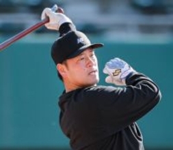 【巨人】岸田行倫が８０分ノンストップで振りまくり！　新主将が則本ら新戦力を歓迎