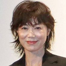 ６２歳・今井美樹、夫・布袋寅泰とレアな夫婦ショット！楽曲提供のさだまさしと「楽しいお話満載でした」