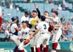 【センバツ】大阪桐蔭・川本晴大が決勝１０１年ぶりの１５奪三振でＶ１０胴上げ投手「ガッツポーズも覚えていません」決勝戦は１０戦全勝
