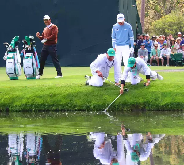 マスターズ　片岡尚之、クラブが池ポチャの珍事は「ミスって手を離した」　４日間で４９ホールの練習ラウンド