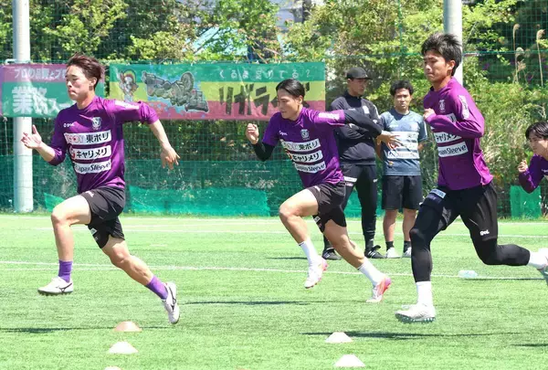 【Ｊ２藤枝】ルーキーＦＷ真鍋隼虎が２戦連続ゴール狙う…１８日・アウェー甲府戦で「成長した姿を見せたい」