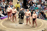 「協会あいさつは八角理事長と力士４人のみ　２横綱２大関ら休場で少人数に…夏場所千秋楽」の画像1