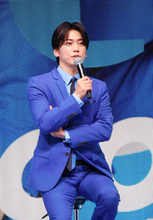 亀梨和也　会見でＫＡＴ―ＴＵＮネタ連発「一生ギリギリ背負っていく」「舌打ちしなきゃいけない？」