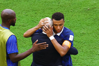 【Ｗ杯】フランス「歴代最強」一転「完全に崩壊」「プッツン」３位決定戦でイングランドに歴史的屈辱⋯まさかの無惨６失点
