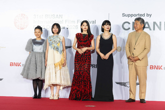 出口夏希＆蒔田彩珠　釜山国際映画祭で主演作「ルックバック」の魅力をアピール　「カムサハムニダ！」出口は韓国語であいさつ