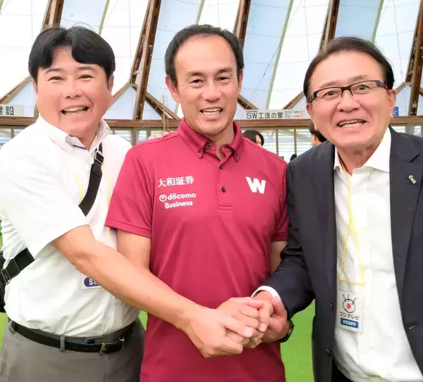 【出雲駅伝】早大１６年ぶり優勝　ＯＢ会長の瀬古利彦さん大喜び、元監督の渡辺康幸さんが感激の涙