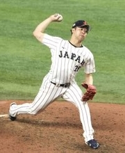 侍ジャパン種市篤暉が７回から登板　強力ベネズエラ打線を３者凡退に仕留め「日本最強ピッチャー」「アメリカでもキレッキレ」
