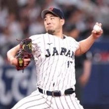 菊池雄星、３点ビハインドの９回に救援登板　“オールドルーキー”が無失点投球で侍ジャパンの反撃ムードつくる