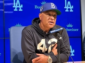 ロバーツ監督が大谷翔平の投手専念を説明「右肩死球の痛み少し残っている」ジャッキーロビンソンデーに初登板