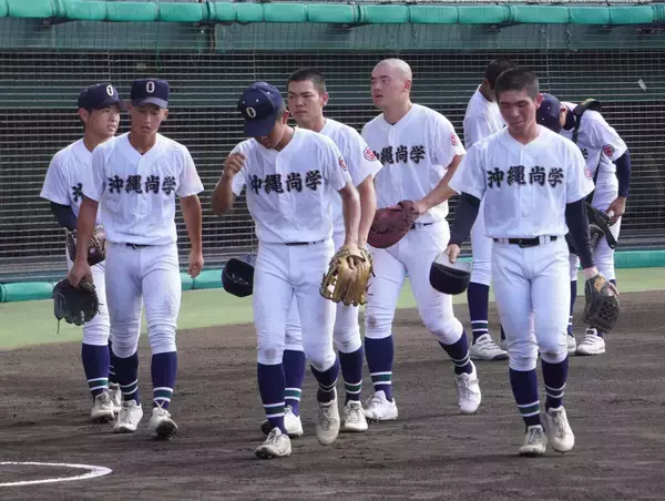 【高校野球】沖縄決勝スタメン発表　沖縄尚学は１４９キロ左腕・久高大瑚が先発　末吉良丞は「６番・ＤＨ」今春九州決勝の再戦