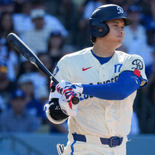 大谷翔平、第５打席は１６４・８キロに押されて一ゴロ　得意の「ボブルヘッドデー」も８回まで快音なし